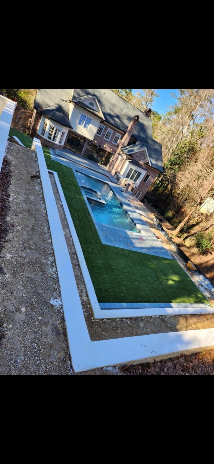 Noam Turf project 10