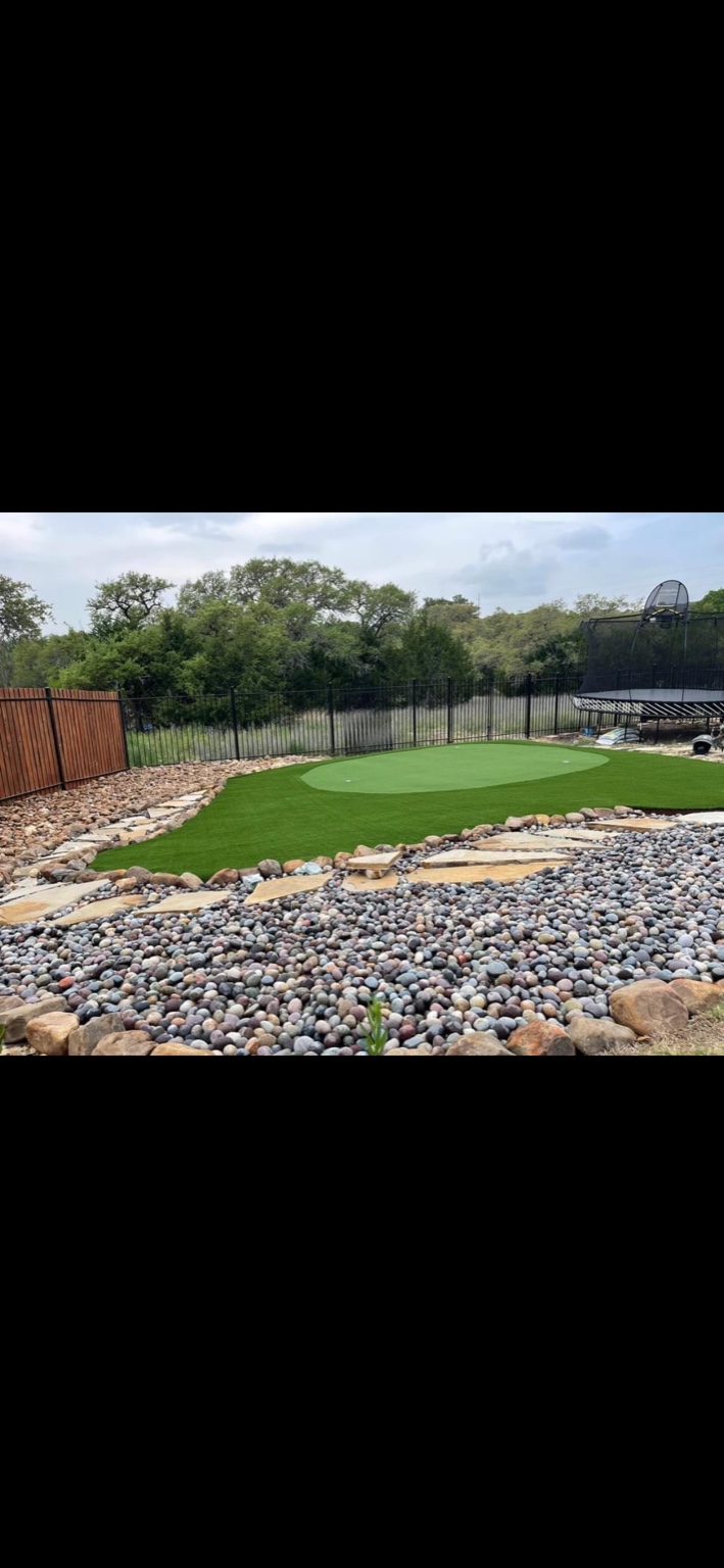 Noam Turf project 7